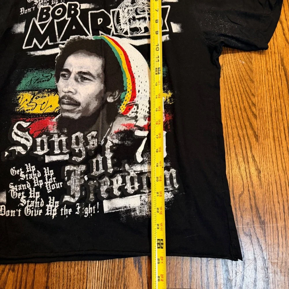 Bob Marley Songs of Freedom Graphic T-Shirt Cropped Medium Black - Picture 6 of 6